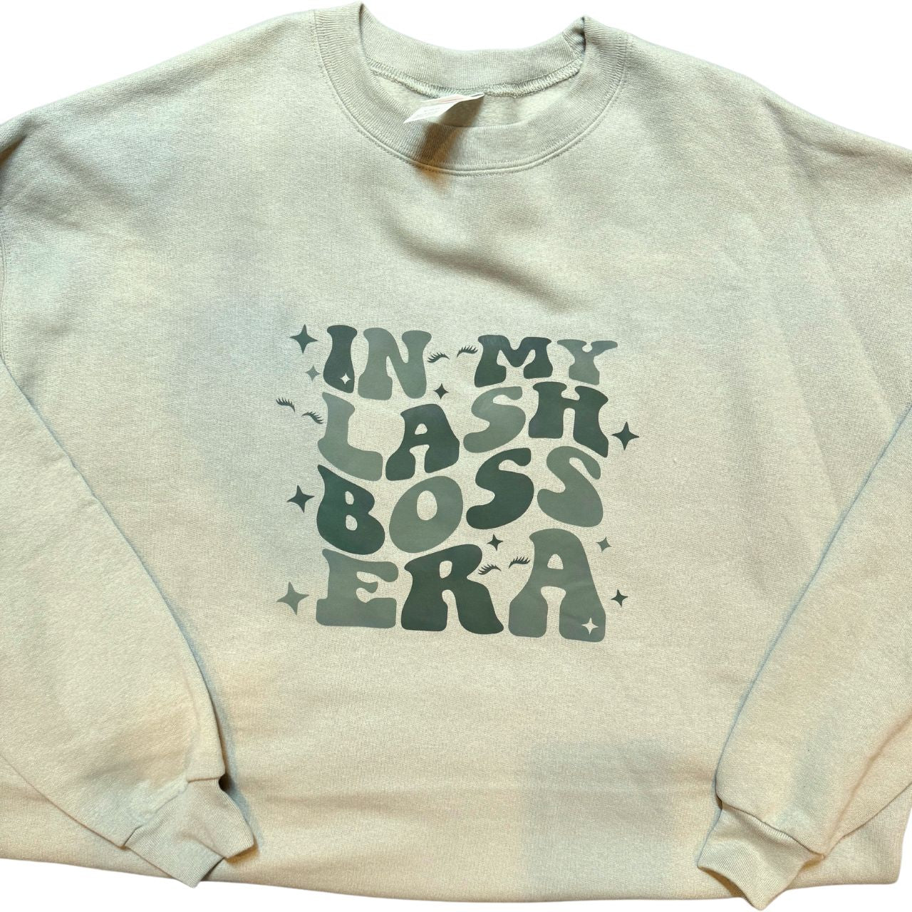 In My Lash Boss Era - Sweatshirt - Eyeland Lash