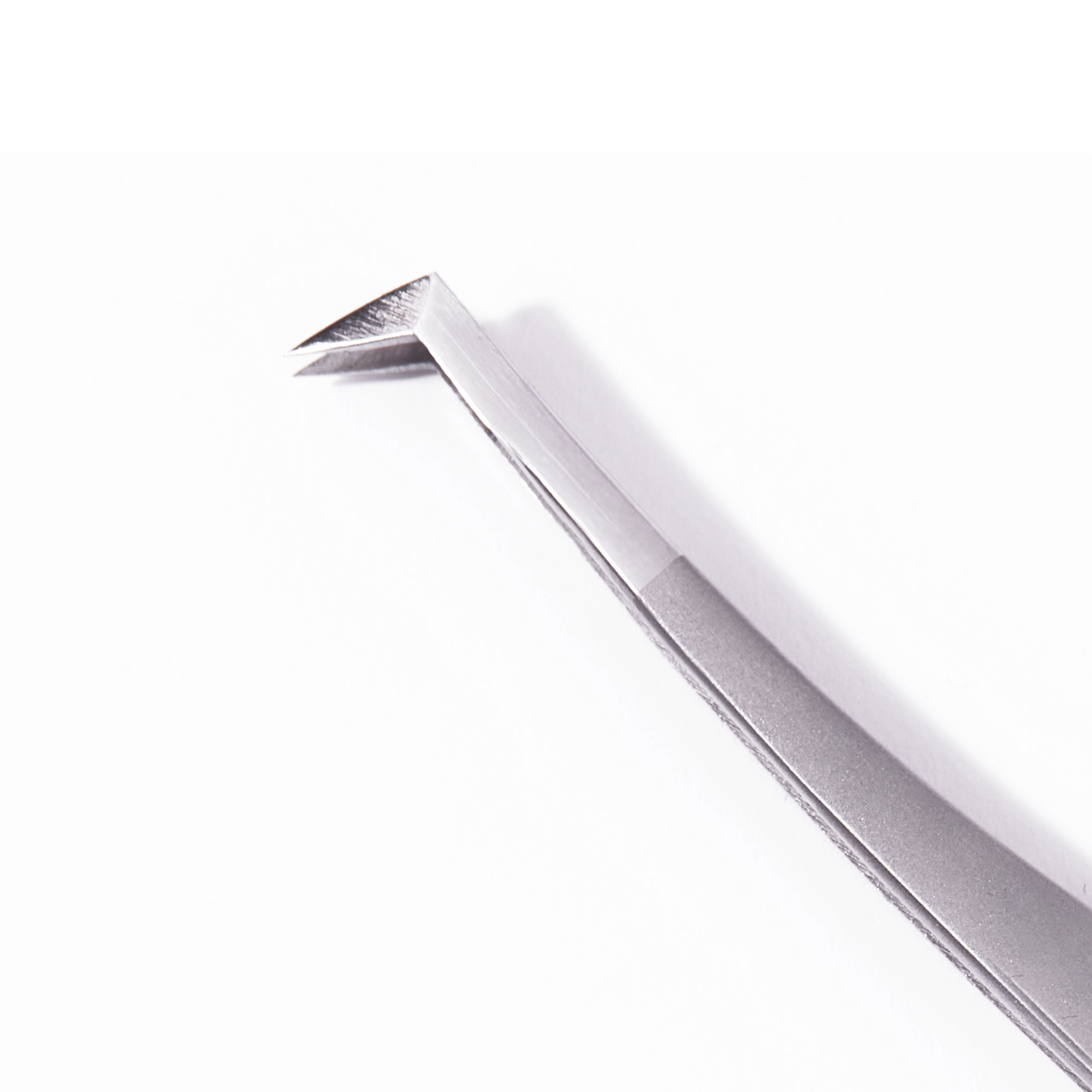 Light Volume Kauai Tweezer - Wave - Eyeland Lash