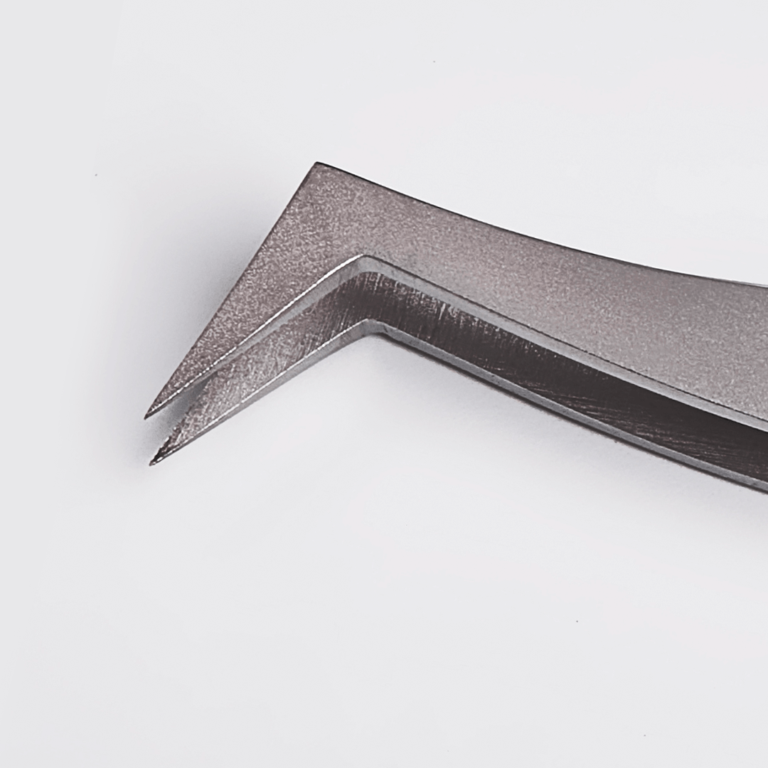 Light Volume Fiji Tweezer - Sand - Eyeland Lash