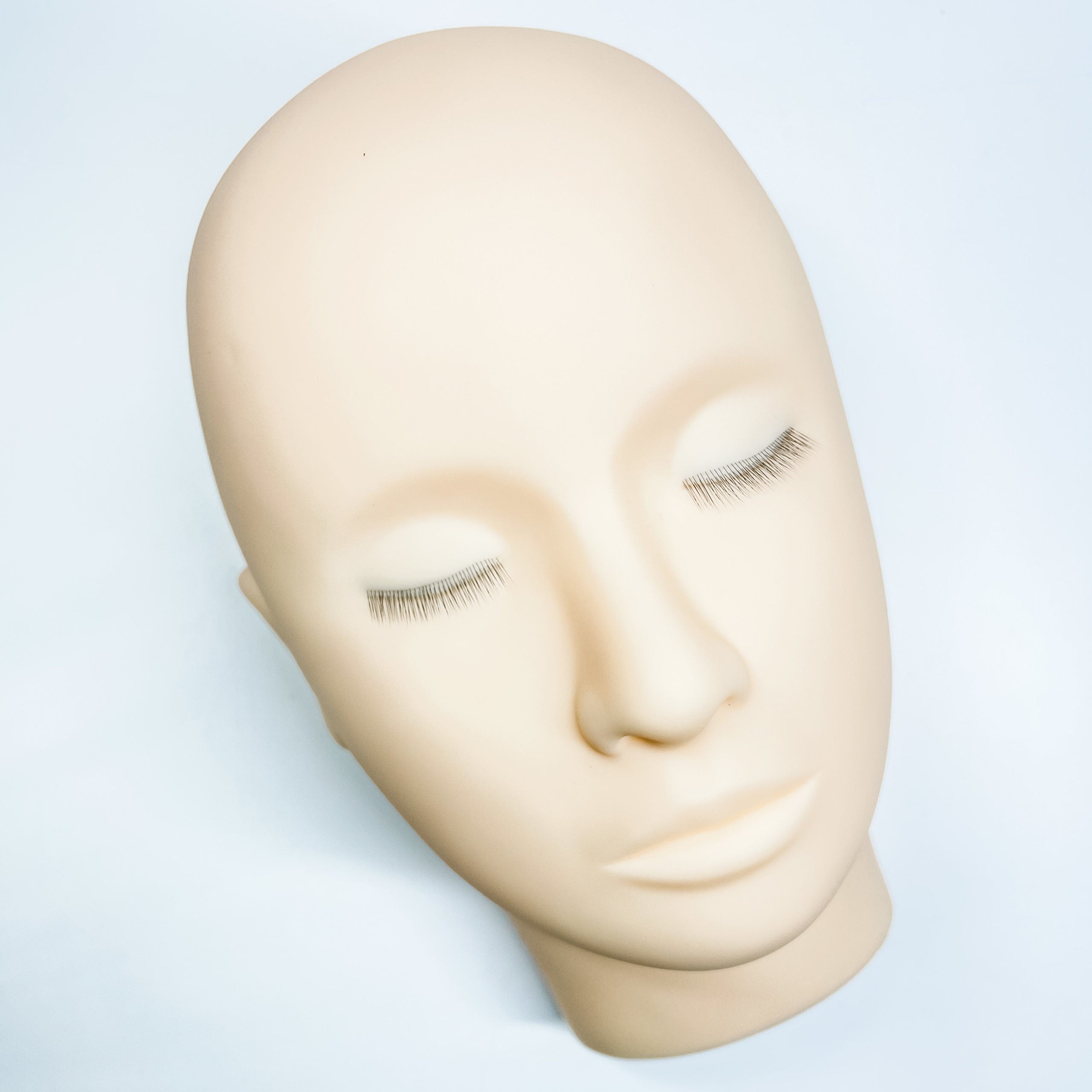 Mannequin with Lash Layers - Eyeland Lash